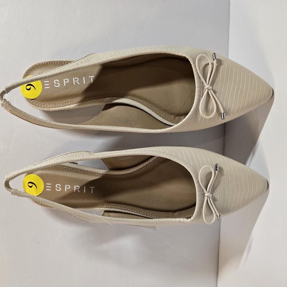 Esprit Cream Flats with Textured Bow Detail